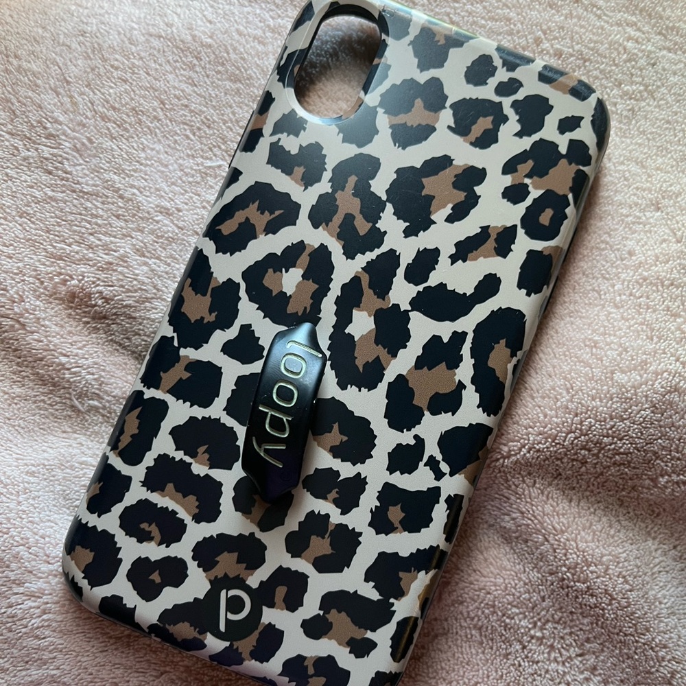 iPhone XR loopy case
